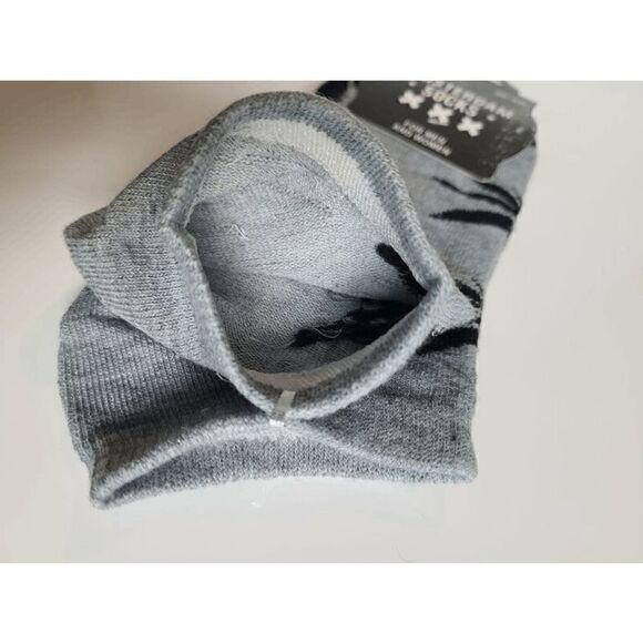 Amsterdam Souvenir Weed Leafs Unisex Gray Short Socks NWT - Picture 2 of 7